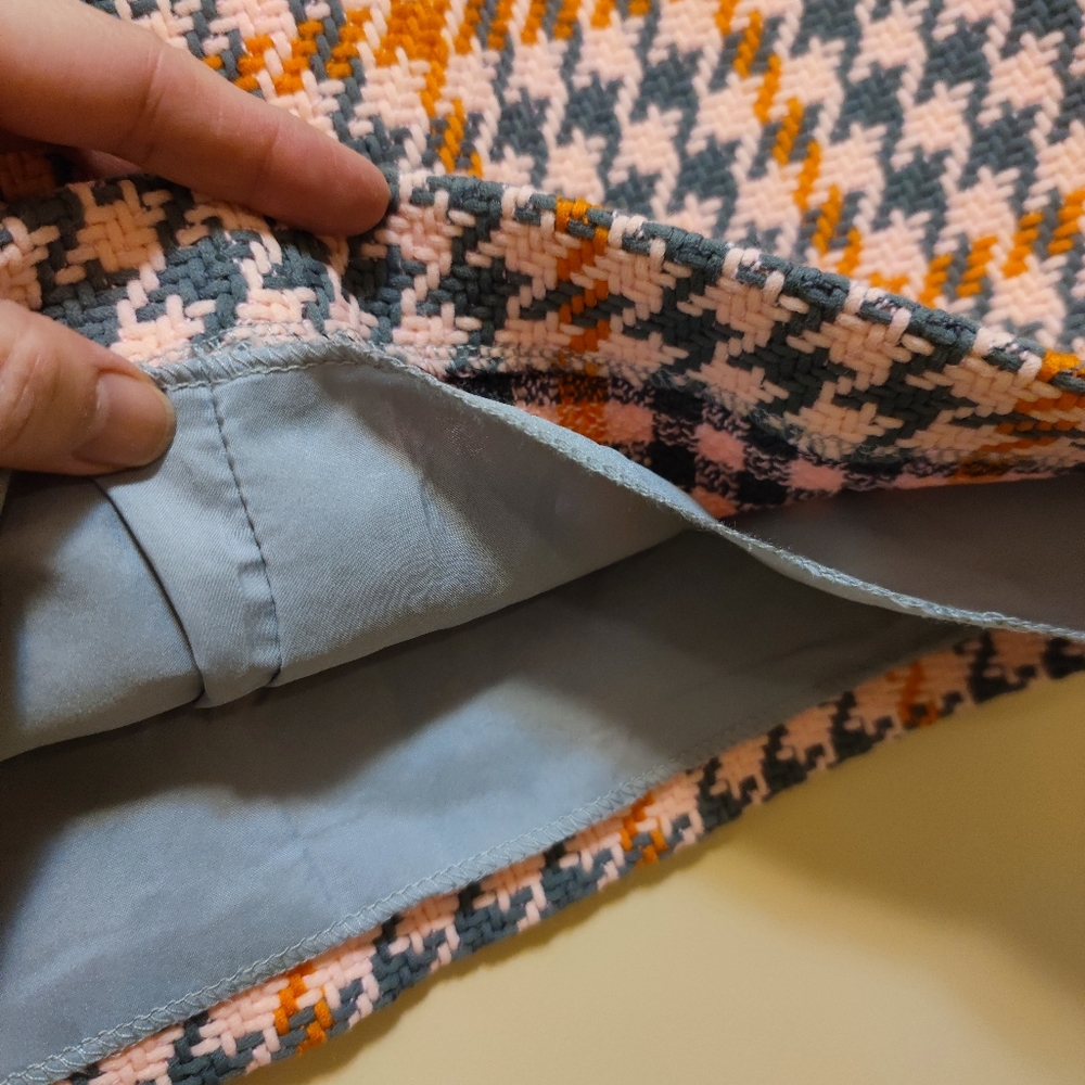 Spring / Fall Mini Skirt - Picture 11 of 13
